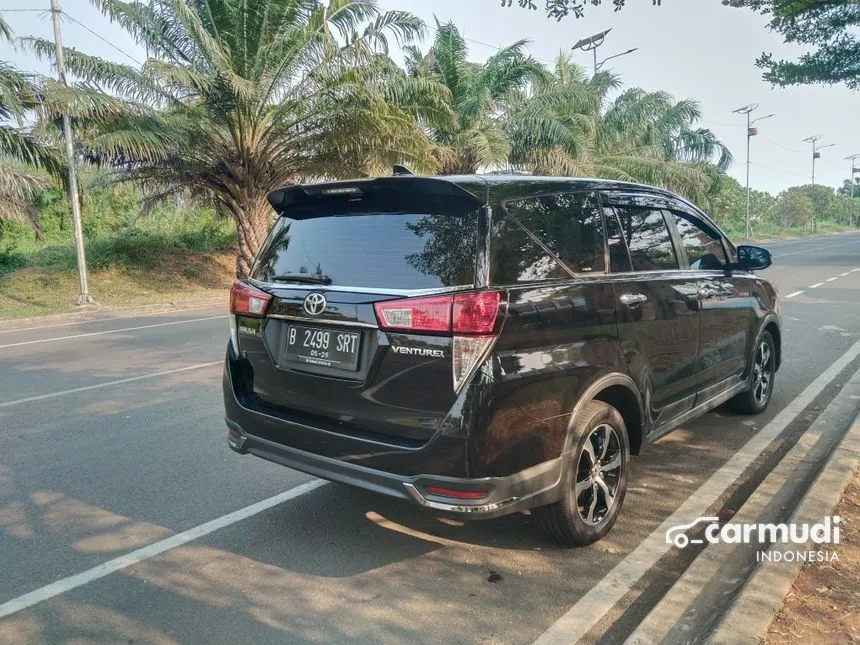 2021 Toyota Kijang Innova Venturer MPV