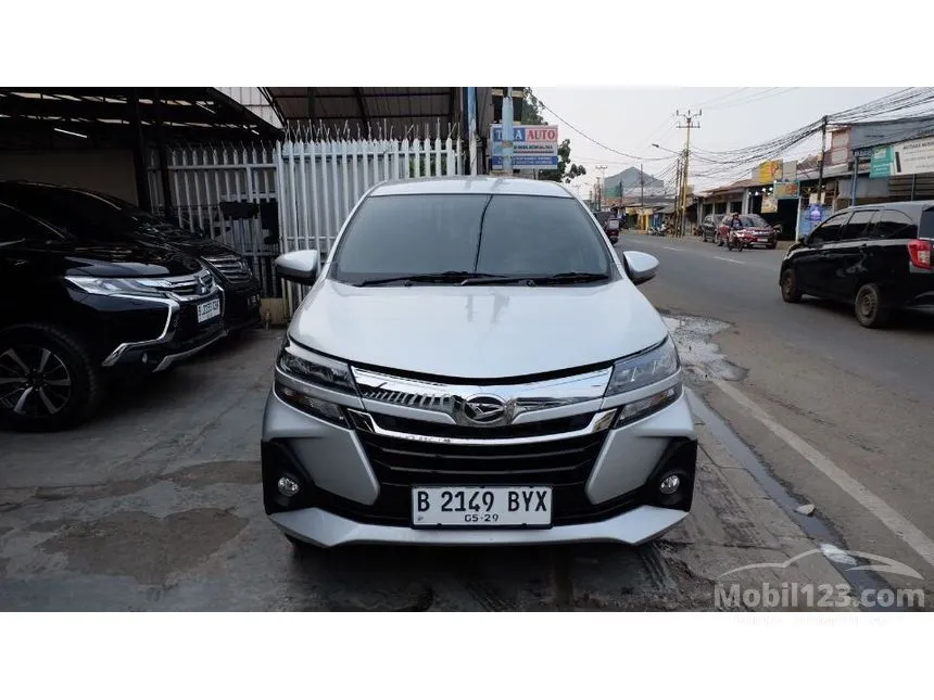 Jual Mobil Daihatsu Xenia 2019 R DELUXE 1.3 di Banten Automatic MPV Silver Rp 159.000.000