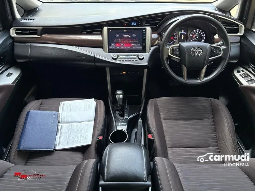 2021 Toyota Kijang Innova V MPV