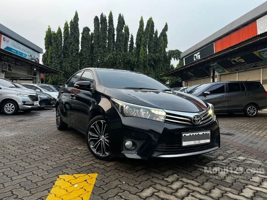 2015 Toyota Corolla Altis V Sedan