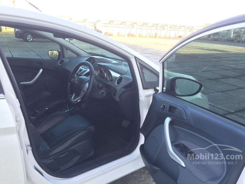 Jual Mobil Ford Fiesta 2012 Sport 1.6 di DKI Jakarta Automatic Sedan