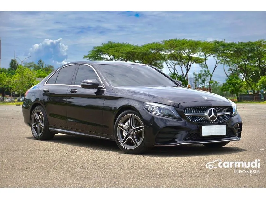 2019 Mercedes-Benz C300 AMG Line Sedan