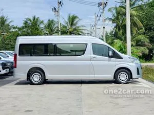 2020 Toyota Commuter 2.8 Van