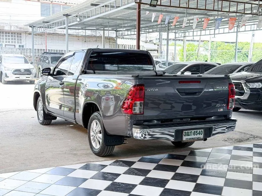 2022 Toyota HILUX REVO Z Edition Entry Smart Cab Pickup