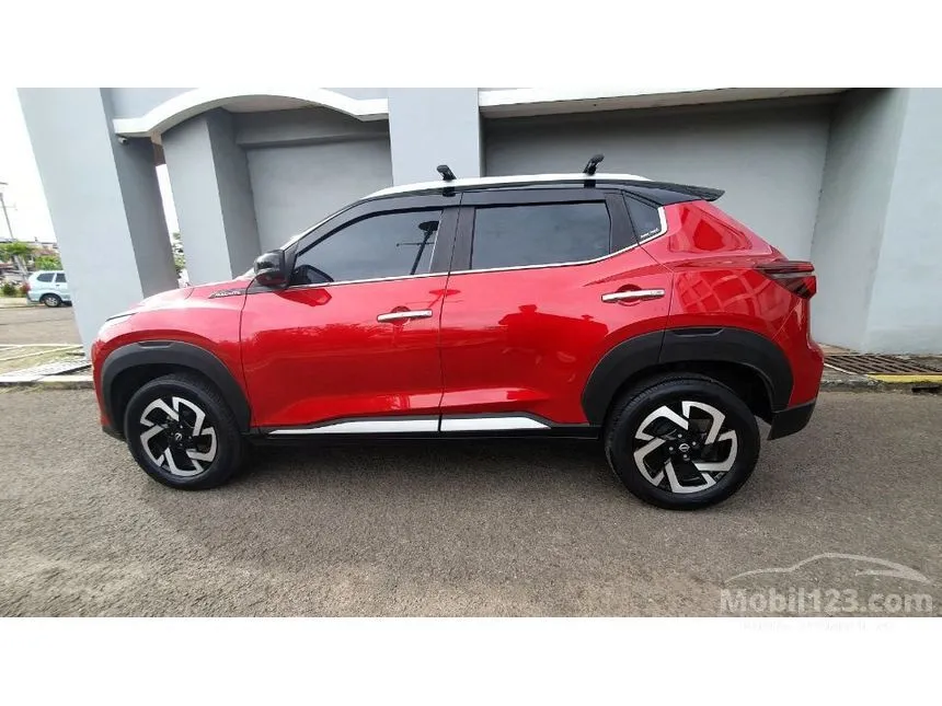 2024 Nissan Magnite Premium (2 Tone) SUV
