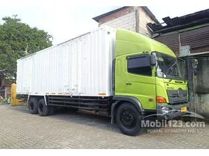 2023 Hino Ranger 7.7 FL 260 JW Truck