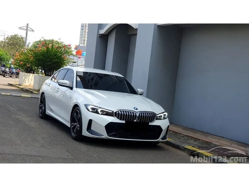 2024 BMW 320i M Sport Sedan
