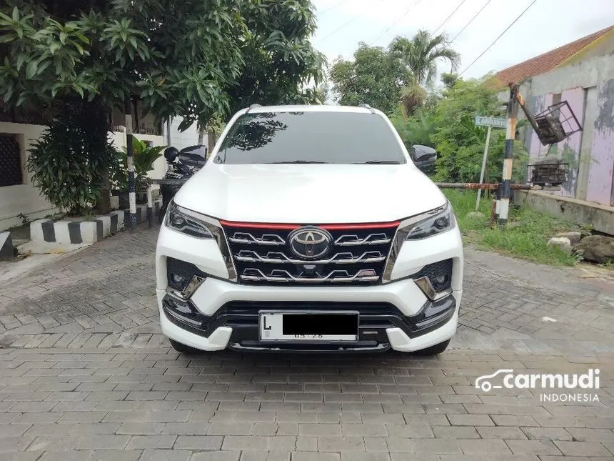 Jual Mobil Toyota Fortuner 2021 TRD 2.4 di Jawa Timur Automatic SUV Putih Rp 476.000.000
