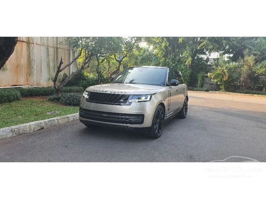 Jual Mobil Land Rover Range Rover 2022 D350 HSE 3.0 di DKI Jakarta Automatic SUV Emas Rp 5.950.000.000