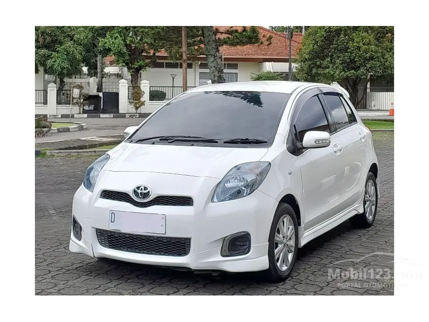 Jual Mobil Toyota Yaris 2012 E 1.5 di Jawa Barat Automatic Hatchback Putih Rp 119.000.000