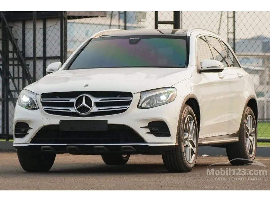 2019 Mercedes-Benz GLC200 AMG SUV