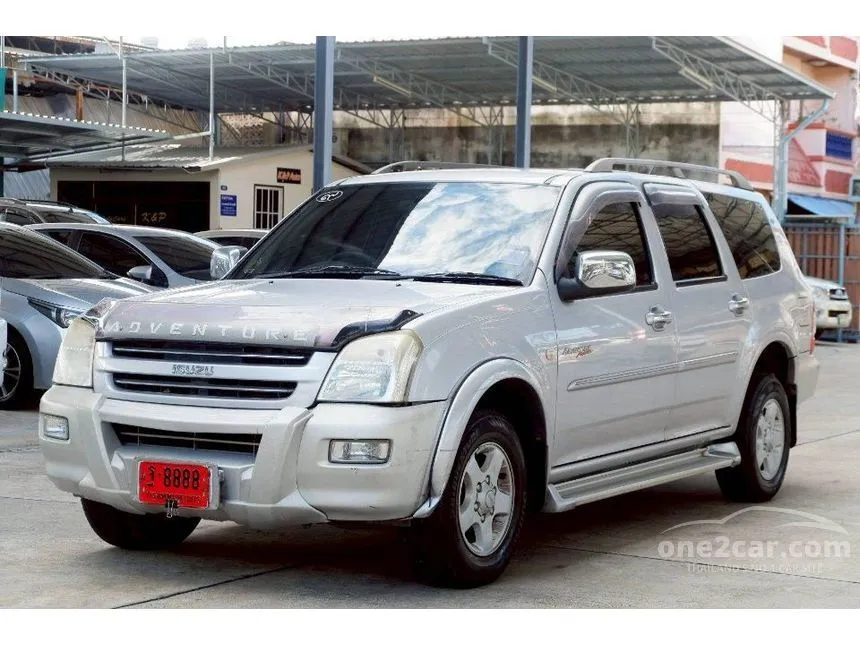 2004 Isuzu Adventure Master Wagon