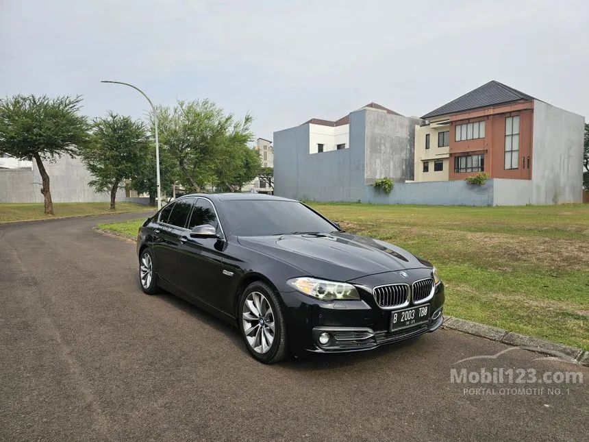 Jual Mobil BMW 520i 2014 Modern 2.0 di Banten Automatic Sedan Hitam Rp 290.000.000