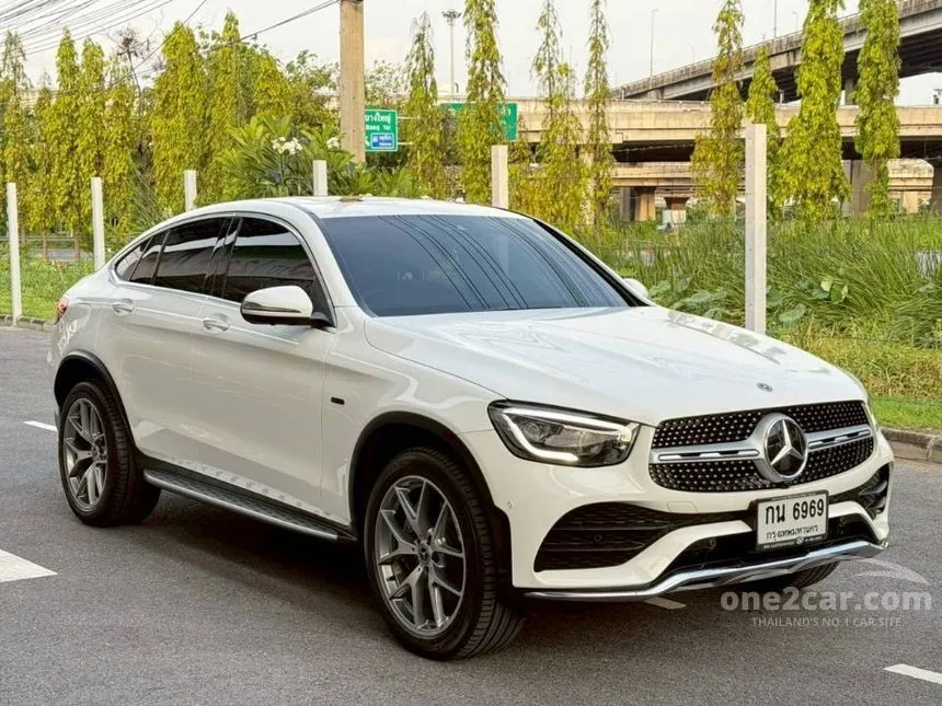 2020 Mercedes-Benz GLC300 e 4MATIC AMG Dynamic Coupe