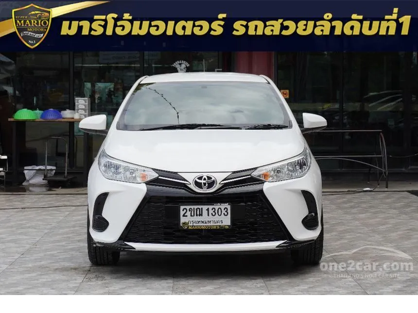 2021 Toyota YARIS Entry Hatchback