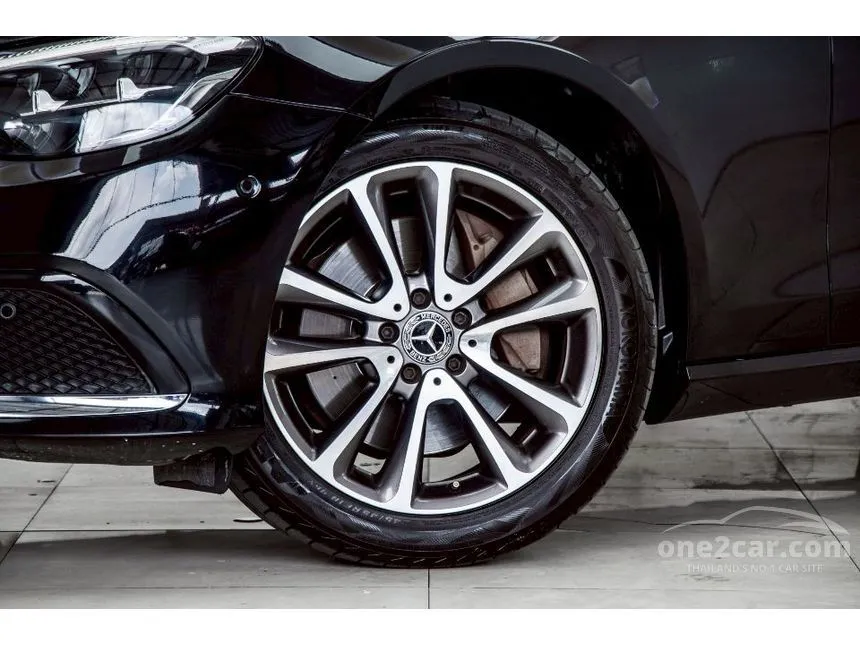 2022 Mercedes-Benz E300 e Avantgarde Sedan