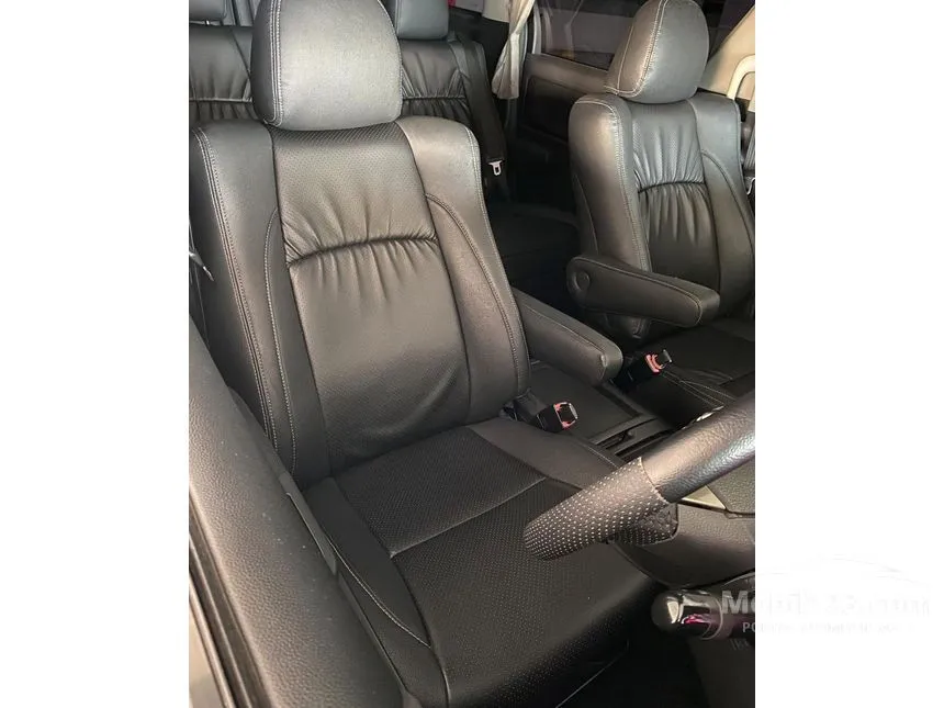 2013 Toyota Vellfire ZG MPV