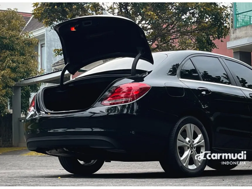 2018 Mercedes-Benz C200 Avantgarde Sedan