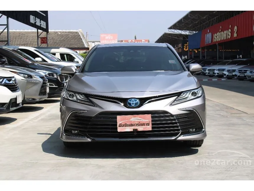2022 Toyota Camry HEV Premium Sedan