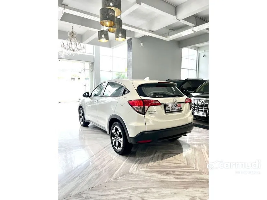 2021 Honda HR-V E SUV