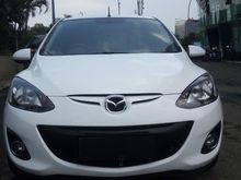 Mazda 2 1.5 V Hatchback 2013 full ori