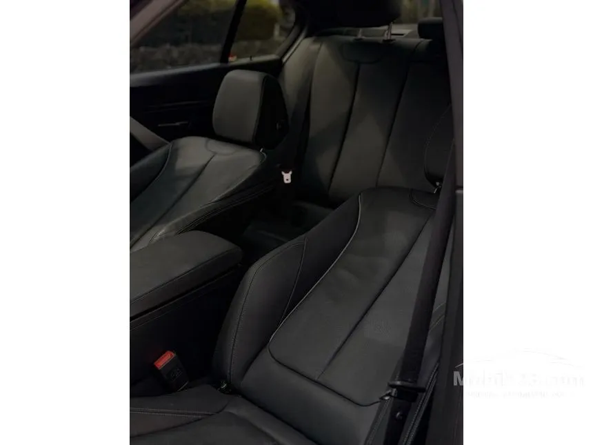 2018 BMW 330i M Sport Sedan