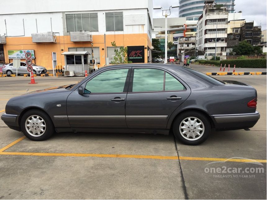 1995 Mercedes-Benz E230 2.3 W210 (ปี 95-03) Elegance Sedan AT for sale ...