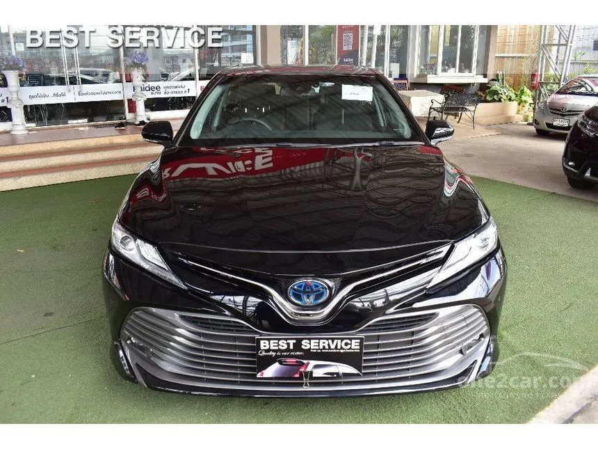 2022 Toyota Camry HEV Premium Luxury Sedan