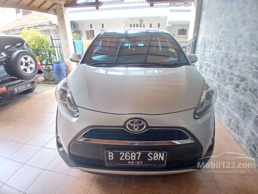Jual Mobil Toyota Sienta 2017 V 1.5 di DKI Jakarta Automatic MPV Silver Rp 158.000.000