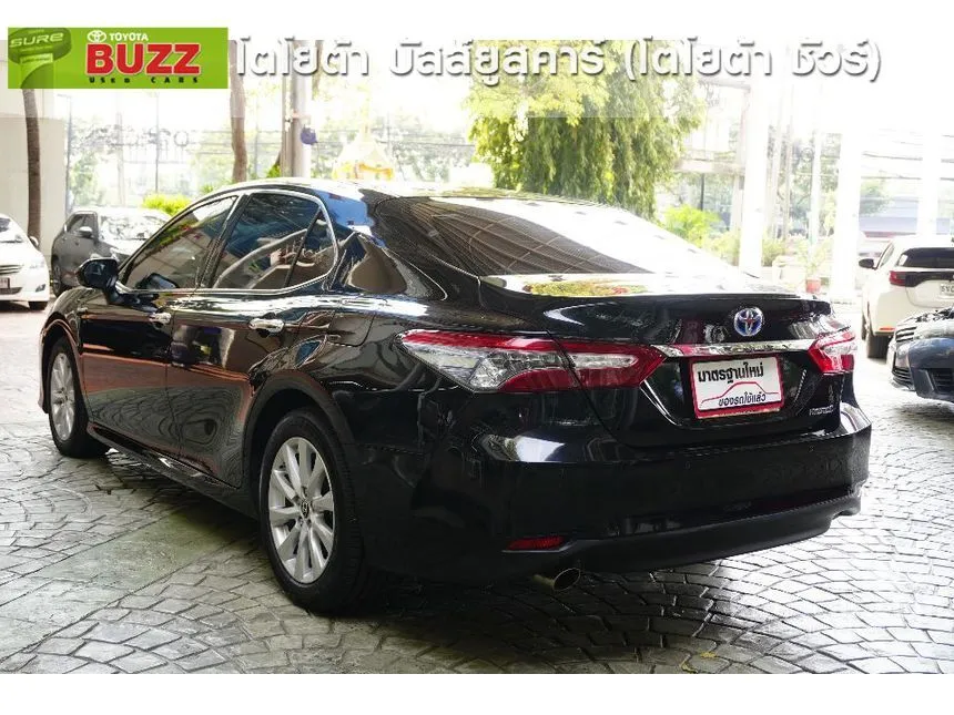 2019 Toyota CAMRY Hybrid Sedan