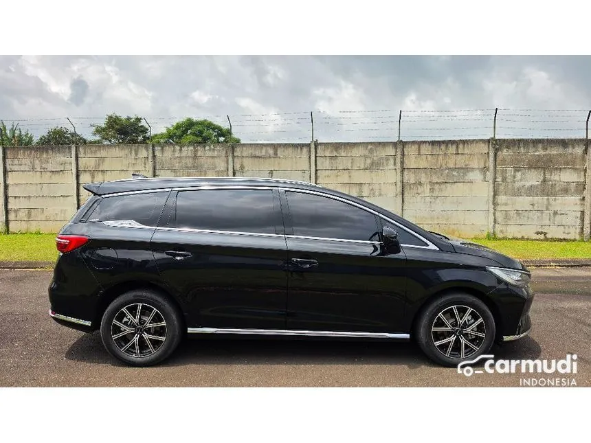 2025 BYD M6 Superior 7-seaters MPV