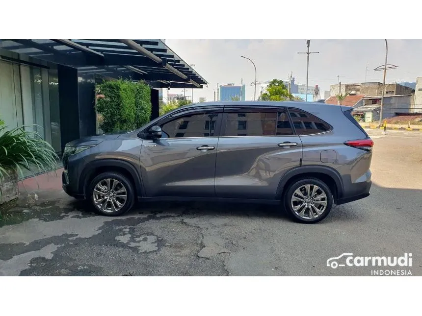 2024 Toyota Kijang Innova Zenix Q HV TSS (Non Premium Color) MPV