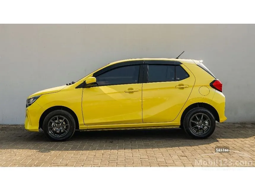 2024 Daihatsu Ayla R Hatchback