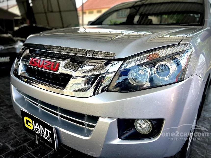 2013 Isuzu D-MAX Z Space Cab Pickup