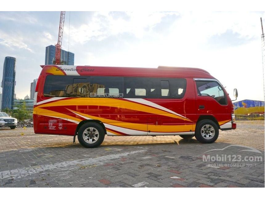 Jual Mobil Isuzu Elf 2016 Minibus 2.8 di Jawa Timur Manual Minibus 
