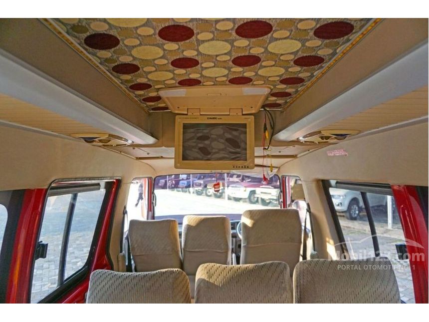 Jual Mobil Isuzu Elf 2016 Minibus 2.8 di Jawa Timur Manual Minibus 