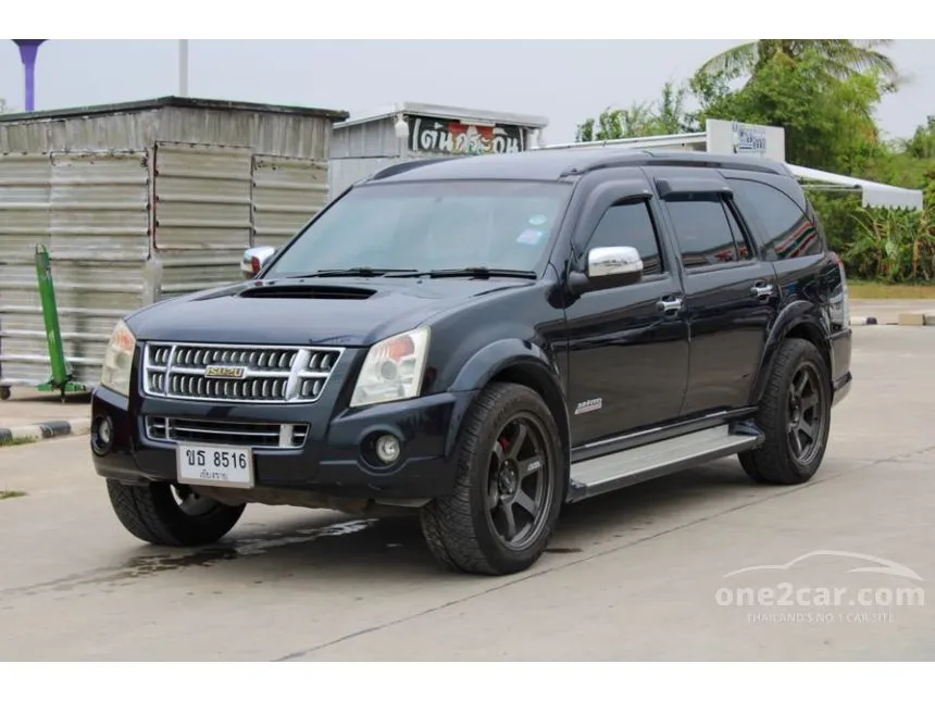 2009 Isuzu MU-7 Primo SUV