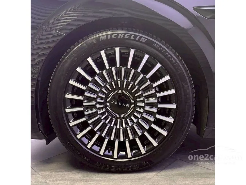 2025 ZEEKR 009 Van