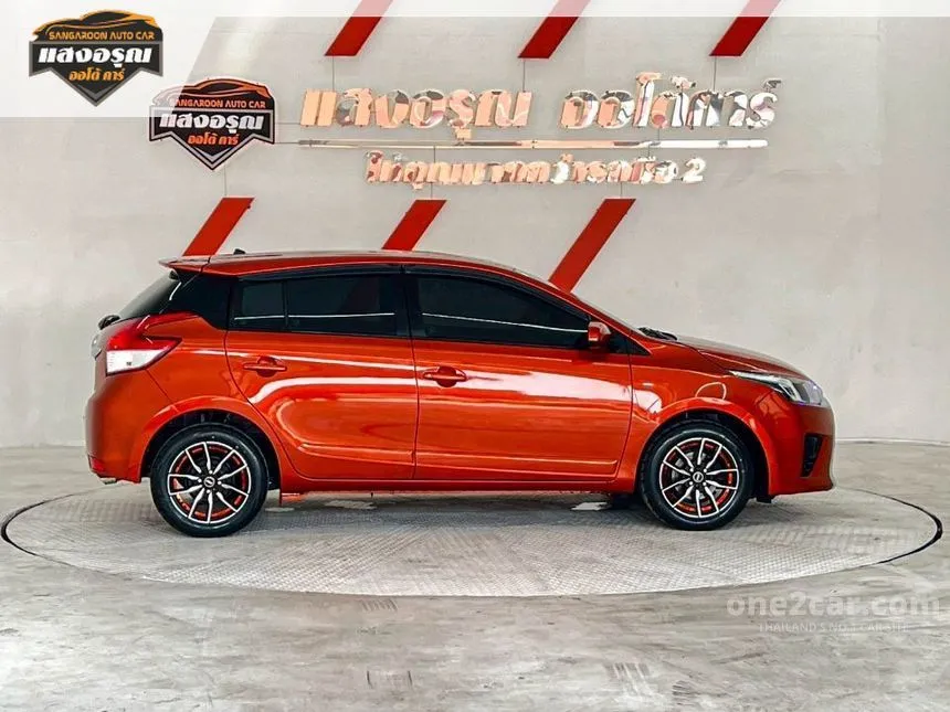 2016 Toyota YARIS E Hatchback