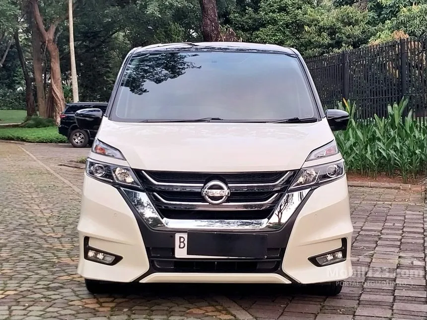 Jual Mobil Nissan Serena 2019 Highway Star 2.0 di Banten Automatic MPV Putih Rp 310.000.000