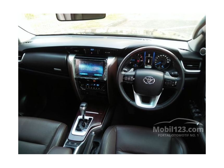 2012 Mazda 8 2.3 A/T MPV