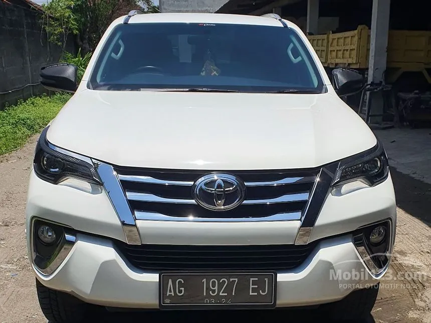Jual Mobil Toyota Fortuner 2018 VRZ 2.4 di Jawa Timur Automatic SUV Putih Rp 430.000.000