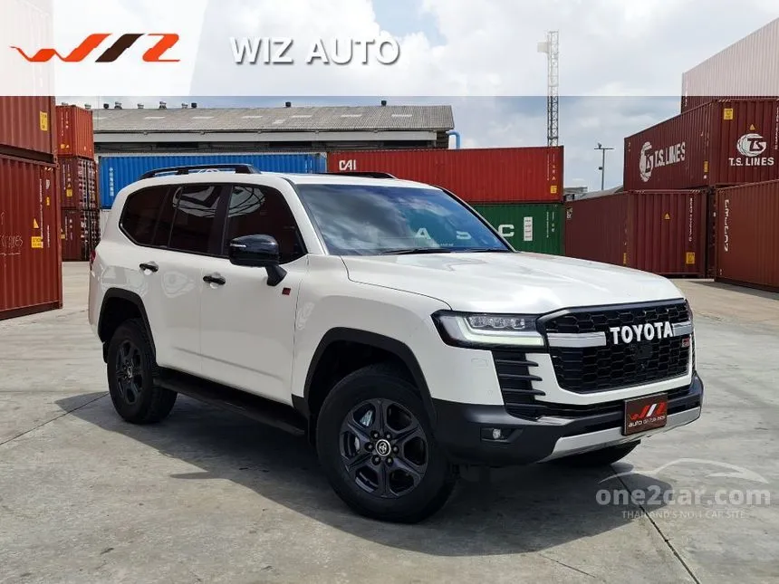 2026 Toyota LAND CRUISER GR Sport SUV