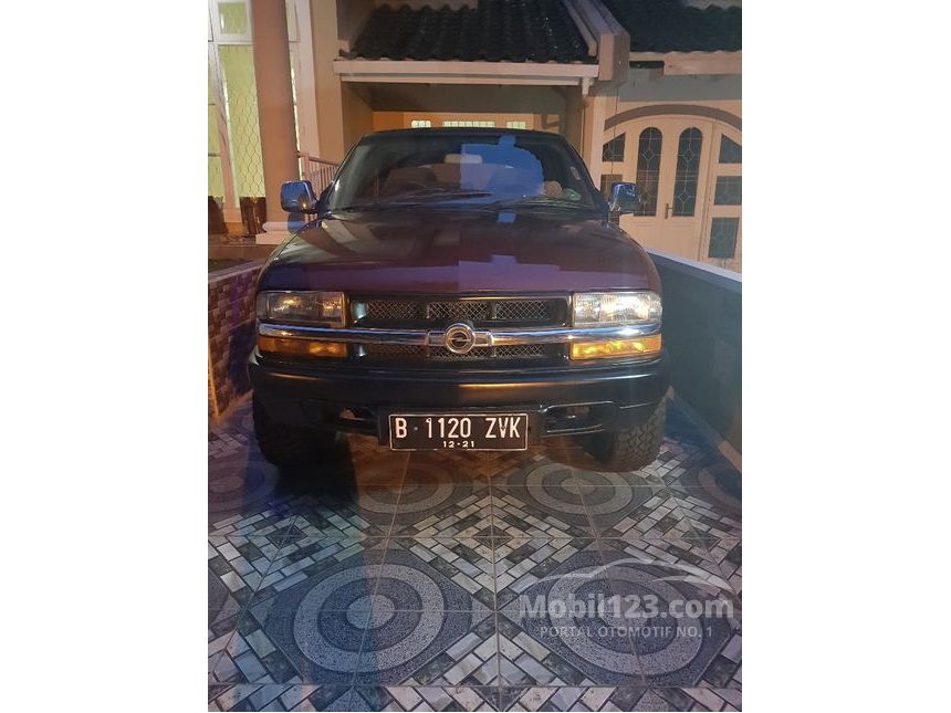 Jual Mobil Opel  Blazer  2000 DOHC 2 2 di Jawa Barat Manual 