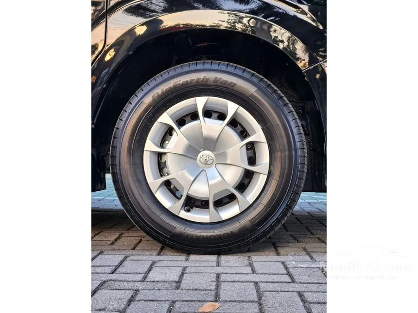 2026 Toyota Hiace Premio Van