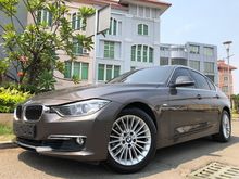 2015 BMW 320i 2.0 Luxury Sedan Jatoba Brown Km19rb Reg.2016 Wrnty5Thn TDP.125JT