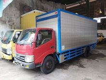 2013 Toyota Dyna 4.0 Trucks 130XT long/Box Alumunium