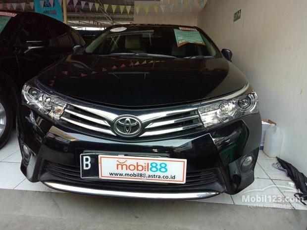 Toyota Corolla Altis  Mobil  Bekas  Baru  dijual  di Bandung  