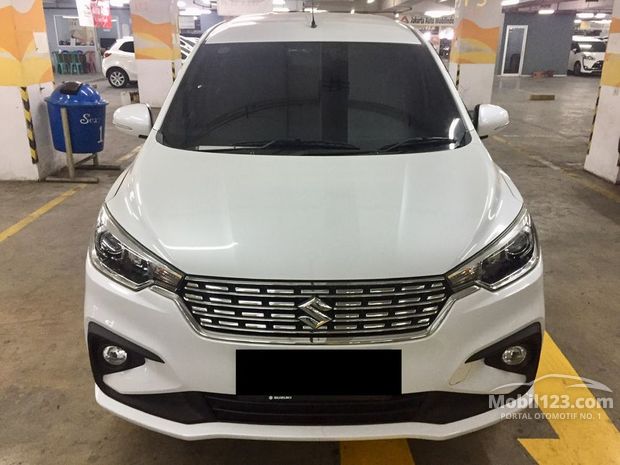 Suzuki Ertiga Mobil bekas dijual di Bekasi Jawa-barat 