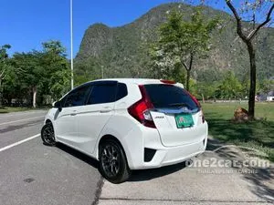 2015 Honda JAZZ 1.5 V Hatchback